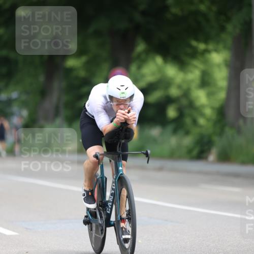15.06.2025 - 7 Türme Triathlon Yannick Fuchs http://msf.ph/oto/7981623 15.06.2025 11:26:02 Radfahren  meine-sportfotos.de