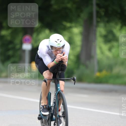15.06.2025 - 7 Türme Triathlon Yannick Fuchs http://msf.ph/oto/7981628 15.06.2025 11:26:03 Radfahren  meine-sportfotos.de