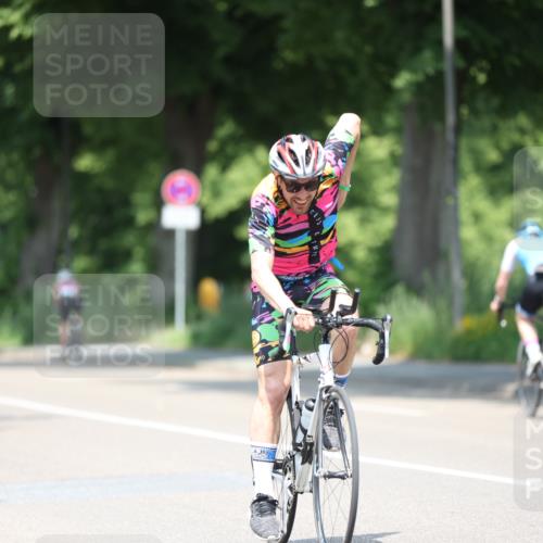 15.06.2025 - 7 Türme Triathlon Yannick Fuchs http://msf.ph/oto/7981633 15.06.2025 12:49:55 Radfahren 466, 498, 677 meine-sportfotos.de