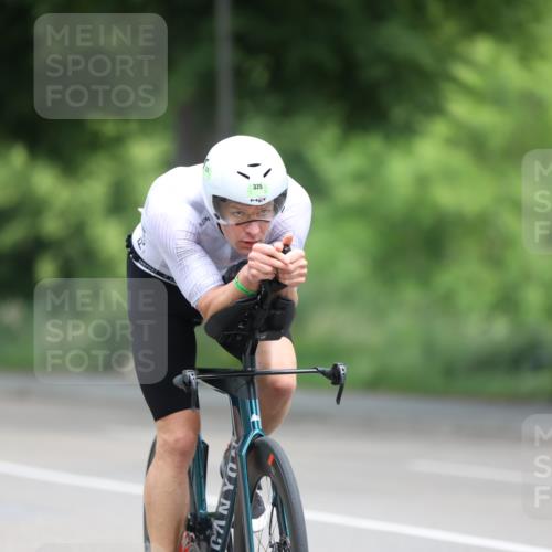 15.06.2025 - 7 Türme Triathlon Yannick Fuchs http://msf.ph/oto/7981635 15.06.2025 11:26:03 Radfahren  meine-sportfotos.de