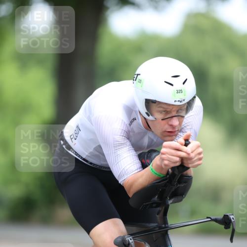 15.06.2025 - 7 Türme Triathlon Yannick Fuchs http://msf.ph/oto/7981659 15.06.2025 11:26:03 Radfahren  meine-sportfotos.de
