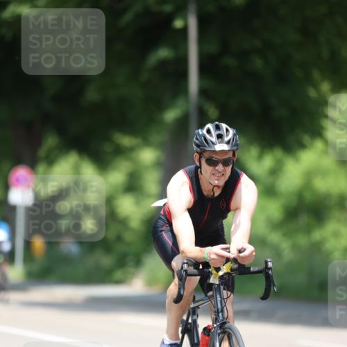 15.06.2025 - 7 Türme Triathlon Yannick Fuchs http://msf.ph/oto/7981679 15.06.2025 12:49:58 Radfahren 498 meine-sportfotos.de