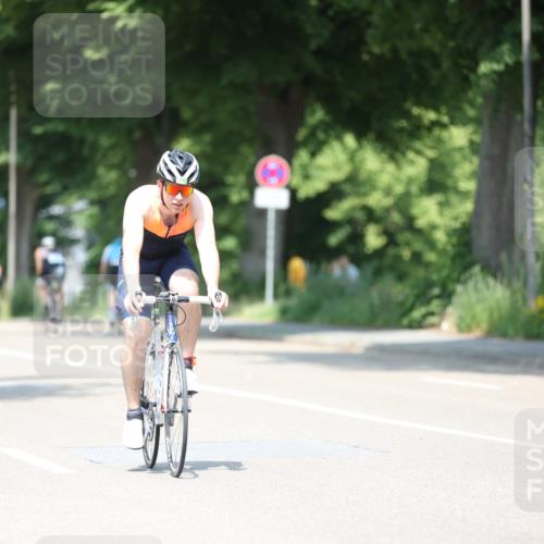 15.06.2025 - 7 Türme Triathlon Yannick Fuchs http://msf.ph/oto/7981731 15.06.2025 12:50:00 Radfahren  meine-sportfotos.de