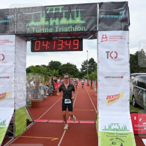15.06.2025 - 7 Türme Triathlon Michael Strokosch http://msf.ph/oto/7981733 15.06.2025 14:13:49 Ziel 674, 749 meine-sportfotos.de