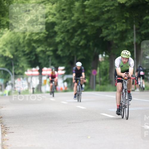 15.06.2025 - 7 Türme Triathlon Yannick Fuchs http://msf.ph/oto/7981806 15.06.2025 11:26:26 Radfahren 223, 281 meine-sportfotos.de