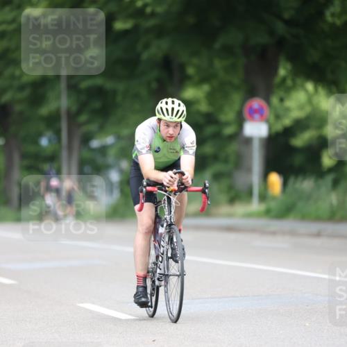 15.06.2025 - 7 Türme Triathlon Yannick Fuchs http://msf.ph/oto/7981808 15.06.2025 11:26:27 Radfahren 223, 281 meine-sportfotos.de
