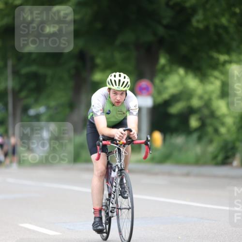 15.06.2025 - 7 Türme Triathlon Yannick Fuchs http://msf.ph/oto/7981816 15.06.2025 11:26:27 Radfahren 223, 281 meine-sportfotos.de