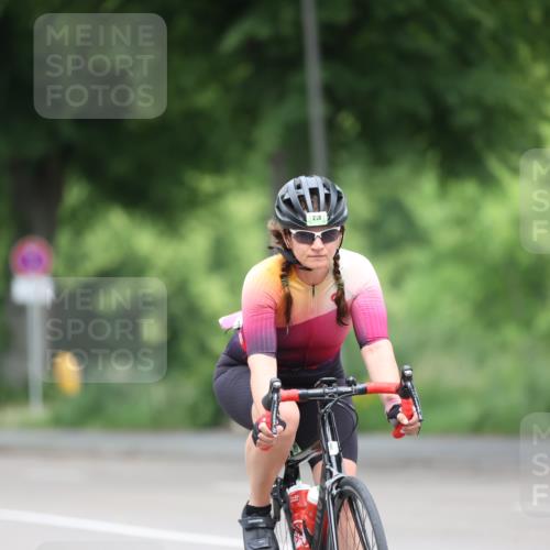15.06.2025 - 7 Türme Triathlon Yannick Fuchs http://msf.ph/oto/7981891 15.06.2025 11:26:32 Radfahren 213, 223 meine-sportfotos.de