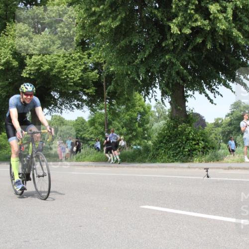 15.06.2025 - 7 Türme Triathlon Yannick Fuchs http://msf.ph/oto/7981905 15.06.2025 13:30:36 Radfahren  meine-sportfotos.de