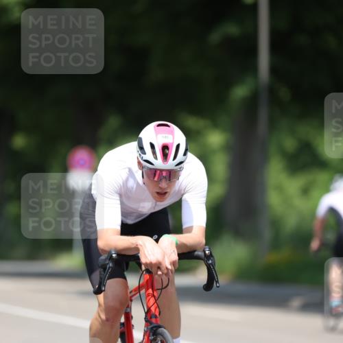15.06.2025 - 7 Türme Triathlon Yannick Fuchs http://msf.ph/oto/7981944 15.06.2025 12:50:30 Radfahren 537, 541 meine-sportfotos.de