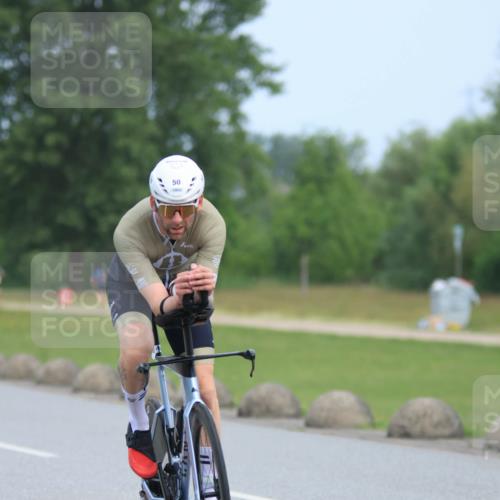 15.06.2025 - 27. Vierlanden-Triathlon H.Heesch http://msf.ph/oto/7981946 15.06.2025 10:50:17 Radfahren 36, 50, 86 meine-sportfotos.de