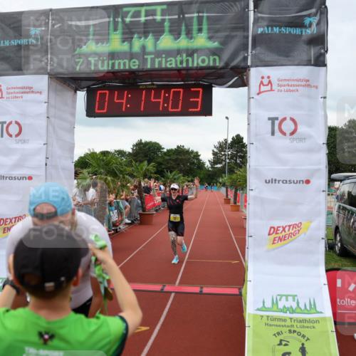 15.06.2025 - 7 Türme Triathlon Michael Strokosch http://msf.ph/oto/7981951 15.06.2025 14:14:02 Ziel 397, 445, 446, 712, 1078 meine-sportfotos.de