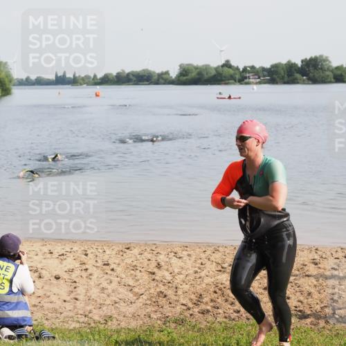 21.06.2025 - 27. Vierlanden-Triathlon MichiJ http://msf.ph/oto/7981985 15.06.2026 09:04:42 Schwimmen 247 meine-sportfotos.de