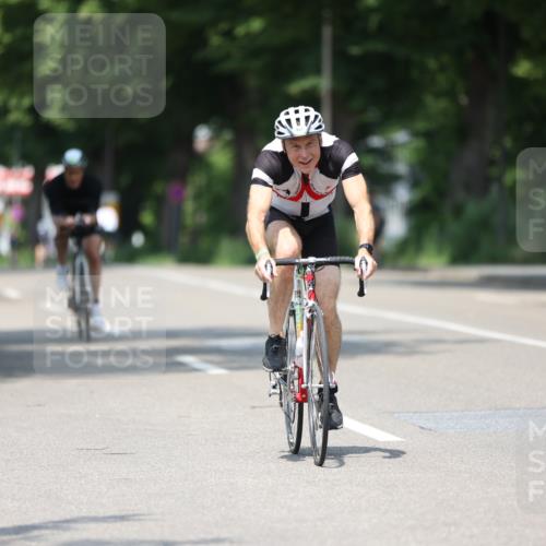 15.06.2025 - 7 Türme Triathlon Yannick Fuchs http://msf.ph/oto/7982072 15.06.2025 12:50:43 Radfahren 293, 396, 451, 678 meine-sportfotos.de