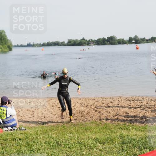 21.06.2025 - 27. Vierlanden-Triathlon MichiJ http://msf.ph/oto/7982127 15.06.2026 09:05:06 Schwimmen 205 meine-sportfotos.de