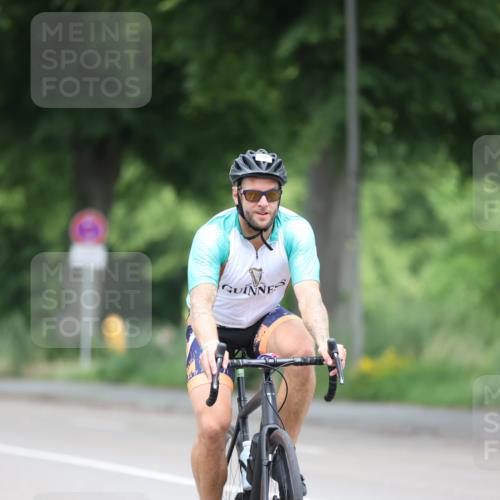 15.06.2025 - 7 Türme Triathlon Yannick Fuchs http://msf.ph/oto/7982149 15.06.2025 11:27:01 Radfahren  meine-sportfotos.de