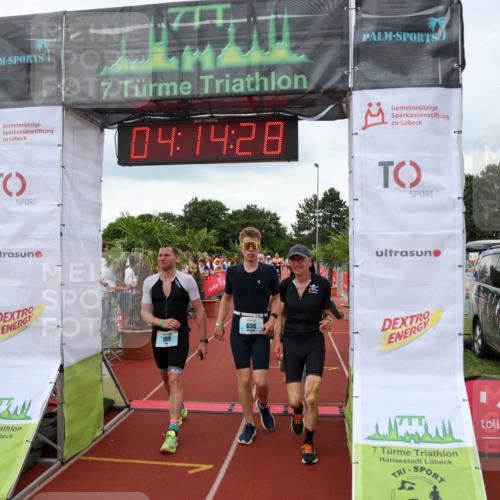 15.06.2025 - 7 Türme Triathlon Michael Strokosch http://msf.ph/oto/7982151 15.06.2025 14:14:28 Ziel 387, 560, 656, 758, 771, 813, 957 meine-sportfotos.de