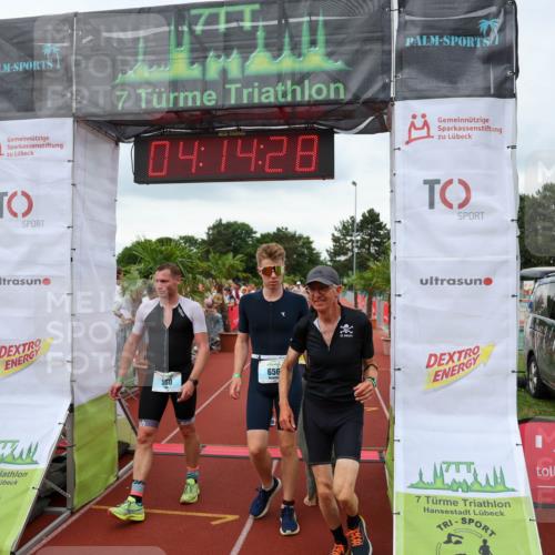 15.06.2025 - 7 Türme Triathlon Michael Strokosch http://msf.ph/oto/7982168 15.06.2025 14:14:28 Ziel 387, 560, 656, 758, 771, 813, 957 meine-sportfotos.de