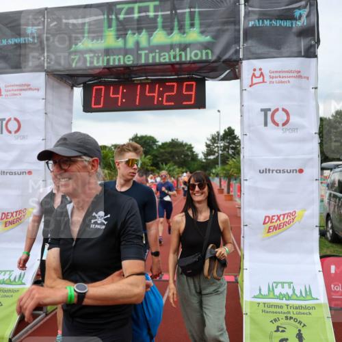 15.06.2025 - 7 Türme Triathlon Michael Strokosch http://msf.ph/oto/7982197 15.06.2025 14:14:29 Ziel 387, 560, 656, 758, 771, 813, 957 meine-sportfotos.de