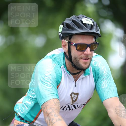 15.06.2025 - 7 Türme Triathlon Yannick Fuchs http://msf.ph/oto/7982210 15.06.2025 11:27:02 Radfahren  meine-sportfotos.de