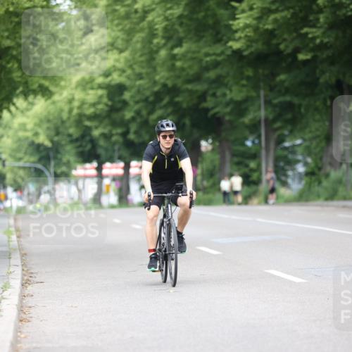 15.06.2025 - 7 Türme Triathlon Yannick Fuchs http://msf.ph/oto/7982256 15.06.2025 11:27:57 Radfahren 228, 234, 294 meine-sportfotos.de