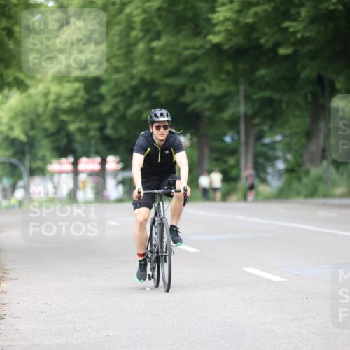 15.06.2025 - 7 Türme Triathlon Yannick Fuchs http://msf.ph/oto/7982261 15.06.2025 11:27:57 Radfahren 228, 234, 294 meine-sportfotos.de
