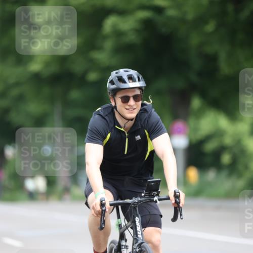 15.06.2025 - 7 Türme Triathlon Yannick Fuchs http://msf.ph/oto/7982267 15.06.2025 11:27:58 Radfahren 228, 234, 294 meine-sportfotos.de