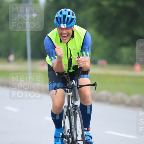15.06.2025 - 27. Vierlanden-Triathlon H.Heesch http://msf.ph/oto/7982286 15.06.2025 10:52:08 Radfahren 81, 84, 144, 173, 252, 386, 513 meine-sportfotos.de