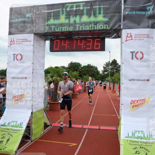 15.06.2025 - 7 Türme Triathlon Michael Strokosch http://msf.ph/oto/7982297 15.06.2025 14:14:36 Ziel 372, 387, 631, 669, 758, 771, 813 meine-sportfotos.de
