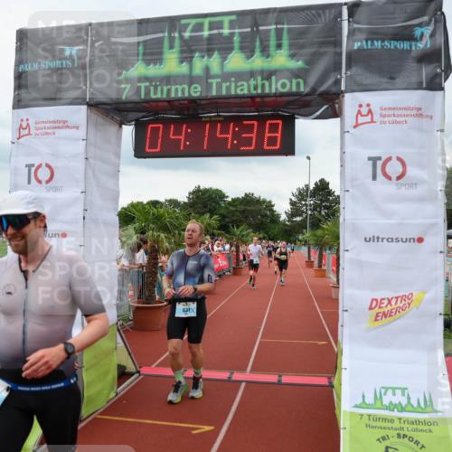 15.06.2025 - 7 Türme Triathlon Michael Strokosch http://msf.ph/oto/7982312 15.06.2025 14:14:37 Ziel 372, 387, 631, 669, 771, 934, 1010 meine-sportfotos.de