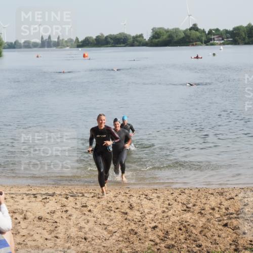 21.06.2025 - 27. Vierlanden-Triathlon MichiJ http://msf.ph/oto/7982362 15.06.2026 09:05:15 Schwimmen 209, 221, 222 meine-sportfotos.de