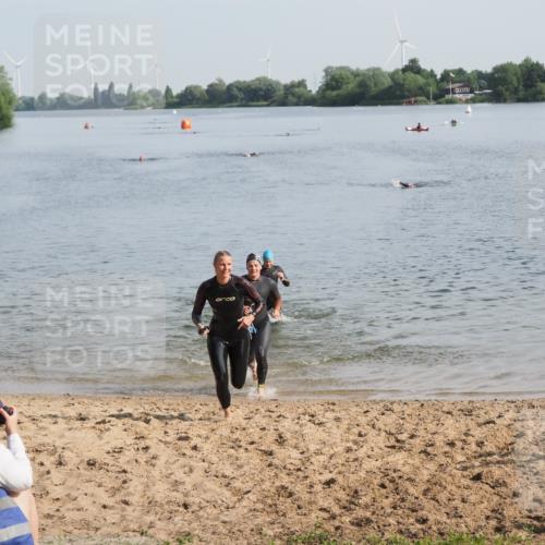21.06.2025 - 27. Vierlanden-Triathlon MichiJ http://msf.ph/oto/7982368 15.06.2026 09:05:15 Schwimmen 209, 221, 222 meine-sportfotos.de