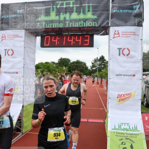 15.06.2025 - 7 Türme Triathlon Michael Strokosch http://msf.ph/oto/7982389 15.06.2025 14:14:42 Ziel 372, 411, 631, 669, 934, 1010, 1192 meine-sportfotos.de