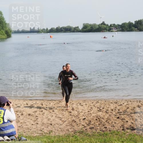 21.06.2025 - 27. Vierlanden-Triathlon MichiJ http://msf.ph/oto/7982408 15.06.2026 09:05:15 Schwimmen 209, 221, 222 meine-sportfotos.de