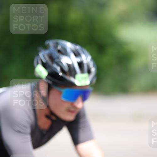 15.06.2025 - 7 Türme Triathlon Yannick Fuchs http://msf.ph/oto/7982441 15.06.2025 12:51:47 Radfahren 373, 541 meine-sportfotos.de