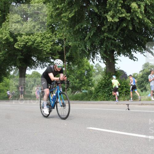 15.06.2025 - 7 Türme Triathlon Yannick Fuchs http://msf.ph/oto/7982467 15.06.2025 13:32:17 Radfahren  meine-sportfotos.de