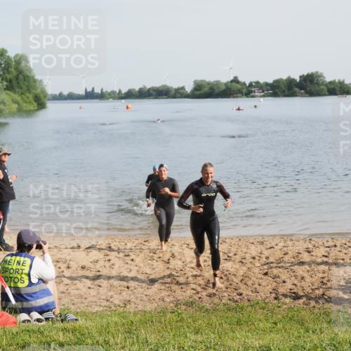 21.06.2025 - 27. Vierlanden-Triathlon MichiJ http://msf.ph/oto/7982483 15.06.2026 09:05:16 Schwimmen 209, 221, 222 meine-sportfotos.de