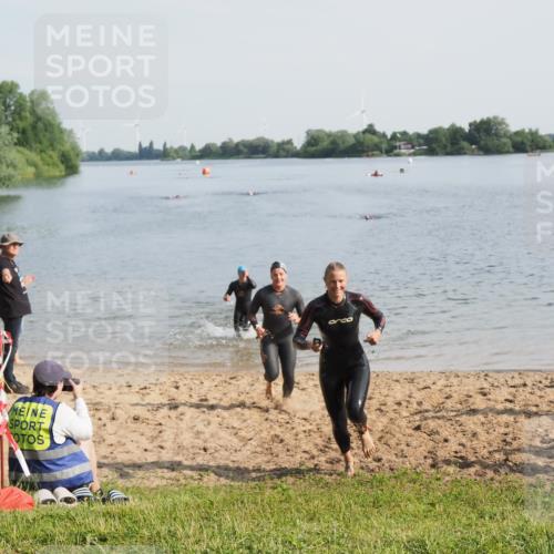 21.06.2025 - 27. Vierlanden-Triathlon MichiJ http://msf.ph/oto/7982524 15.06.2026 09:05:17 Schwimmen 209, 221, 222 meine-sportfotos.de