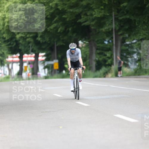 15.06.2025 - 7 Türme Triathlon Yannick Fuchs http://msf.ph/oto/7982528 15.06.2025 11:30:40 Radfahren 277 meine-sportfotos.de