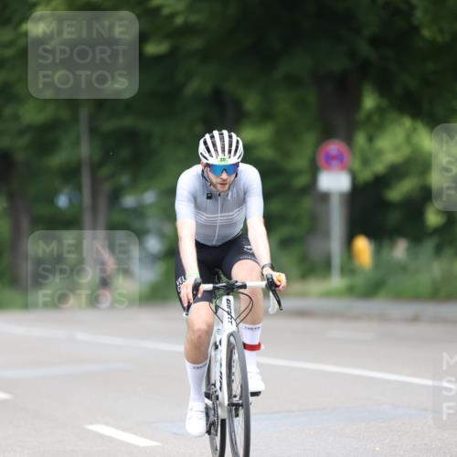 15.06.2025 - 7 Türme Triathlon Yannick Fuchs http://msf.ph/oto/7982538 15.06.2025 11:30:42 Radfahren 277 meine-sportfotos.de