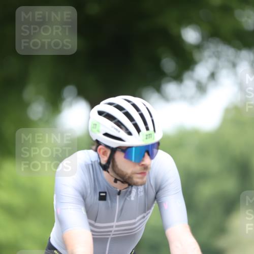 15.06.2025 - 7 Türme Triathlon Yannick Fuchs http://msf.ph/oto/7982559 15.06.2025 11:30:43 Radfahren 277 meine-sportfotos.de