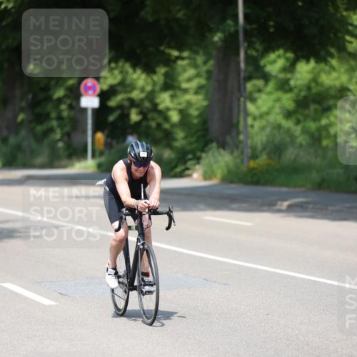 15.06.2025 - 7 Türme Triathlon Yannick Fuchs http://msf.ph/oto/7982563 15.06.2025 12:52:10 Radfahren 500, 537, 622 meine-sportfotos.de