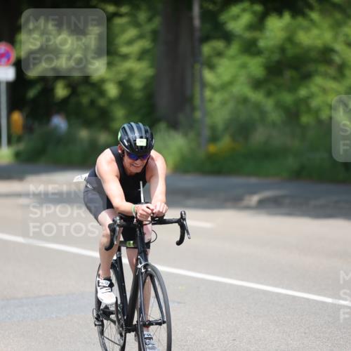 15.06.2025 - 7 Türme Triathlon Yannick Fuchs http://msf.ph/oto/7982570 15.06.2025 12:52:10 Radfahren 500, 537, 622 meine-sportfotos.de