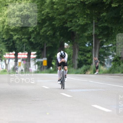 15.06.2025 - 7 Türme Triathlon Yannick Fuchs http://msf.ph/oto/7982574 15.06.2025 11:32:06 Radfahren 313 meine-sportfotos.de