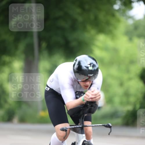 15.06.2025 - 7 Türme Triathlon Yannick Fuchs http://msf.ph/oto/7982663 15.06.2025 11:32:08 Radfahren 313 meine-sportfotos.de