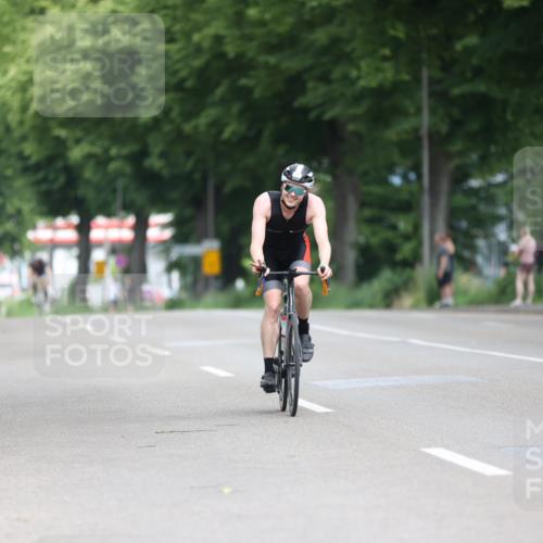 15.06.2025 - 7 Türme Triathlon Yannick Fuchs http://msf.ph/oto/7982696 15.06.2025 11:32:54 Radfahren 222 meine-sportfotos.de