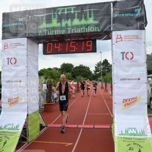 15.06.2025 - 7 Türme Triathlon Michael Strokosch http://msf.ph/oto/7982707 15.06.2025 14:15:19 Ziel 406, 494, 815, 816 meine-sportfotos.de