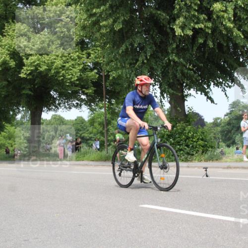 15.06.2025 - 7 Türme Triathlon Yannick Fuchs http://msf.ph/oto/7982713 15.06.2025 13:33:38 Radfahren  meine-sportfotos.de