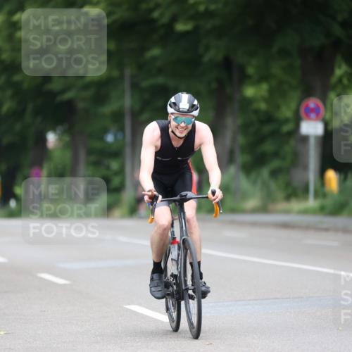 15.06.2025 - 7 Türme Triathlon Yannick Fuchs http://msf.ph/oto/7982739 15.06.2025 11:32:55 Radfahren 222 meine-sportfotos.de