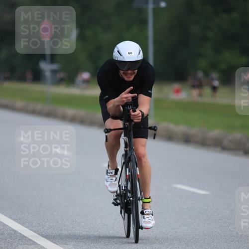 15.06.2025 - 27. Vierlanden-Triathlon H.Heesch http://msf.ph/oto/7982743 15.06.2025 10:53:45 Radfahren 60, 525 meine-sportfotos.de